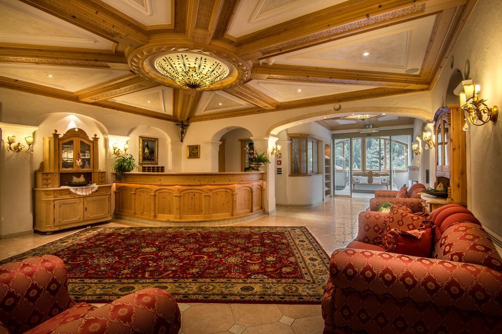 Hotel Diamant سان كاسيانو المظهر الخارجي الصورة