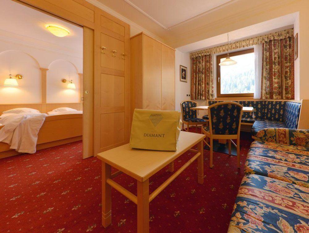 Hotel Diamant سان كاسيانو المظهر الخارجي الصورة