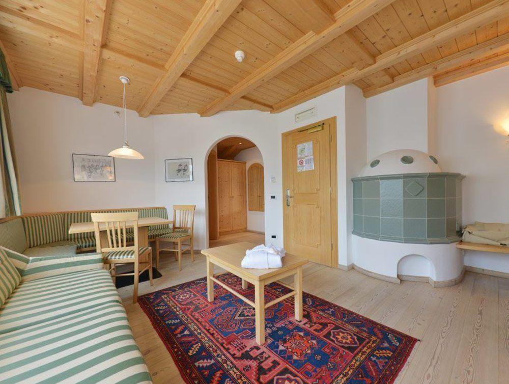Hotel Diamant سان كاسيانو المظهر الخارجي الصورة