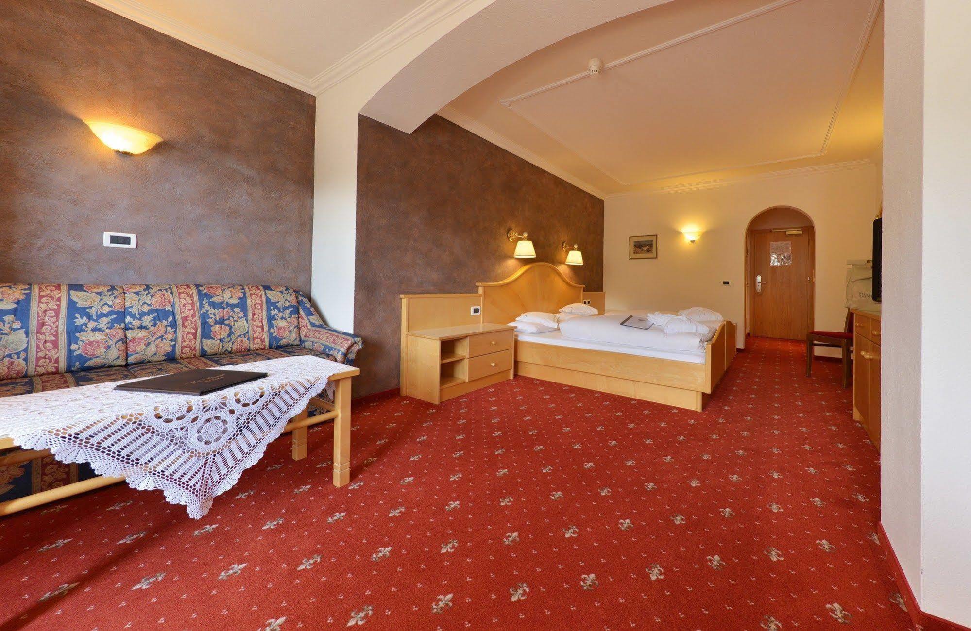 Hotel Diamant سان كاسيانو المظهر الخارجي الصورة