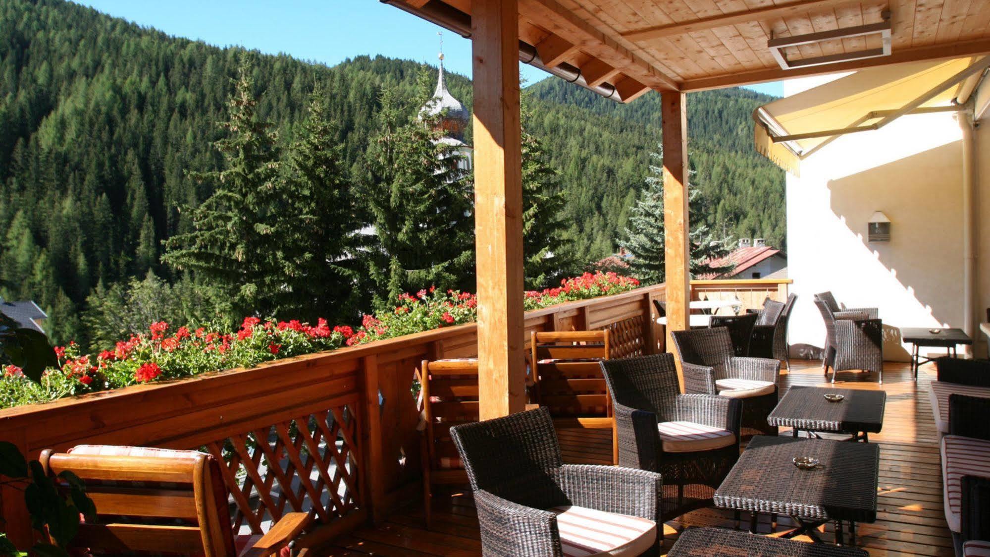 Hotel Diamant سان كاسيانو المظهر الخارجي الصورة